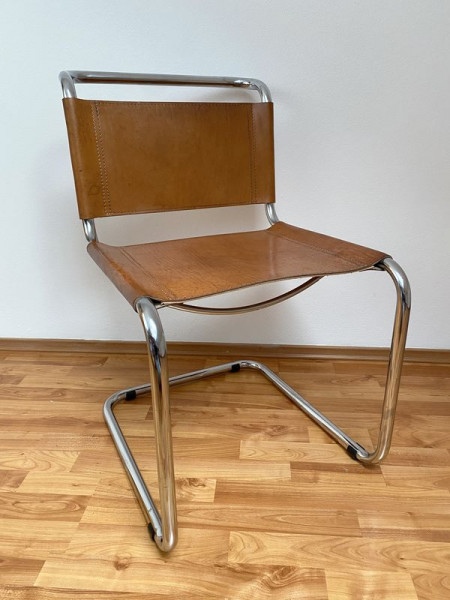 Dizajnová stolička S33