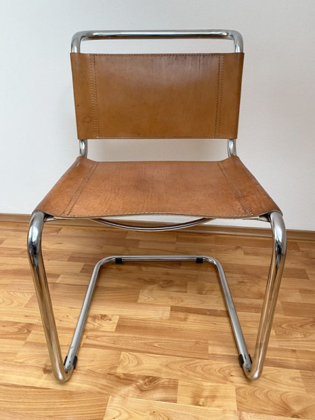 Dizajnová stolička S33