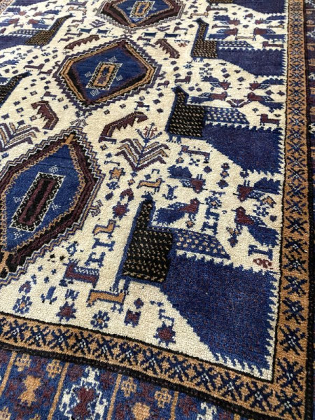 Nádherný orientálny koberec